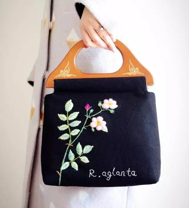 淘宝有哪些好看的包包店铺,淘宝好看又便宜的品牌包包