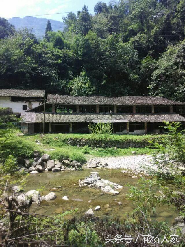 石柱花桥风景区,秭归县石柱村花桥