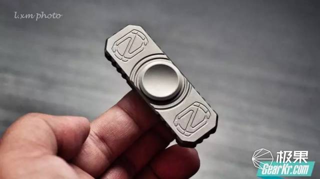 指尖陀螺一般转多久,指尖陀螺拆解过程