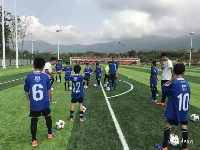 大学路足球队,大学路小学足球队集训