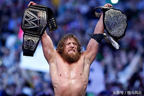 wwe摔角送葬者终结技,wwe十大催泪名场面