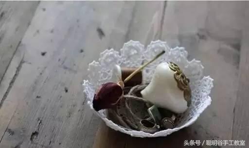 坏了的蕾丝衣服千万不要扔！手作这些小物件美爆了！