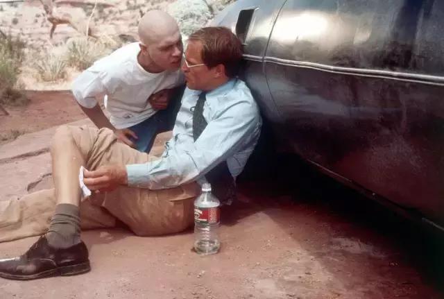 这位消失了二十年的顶级导演最近神秘回归