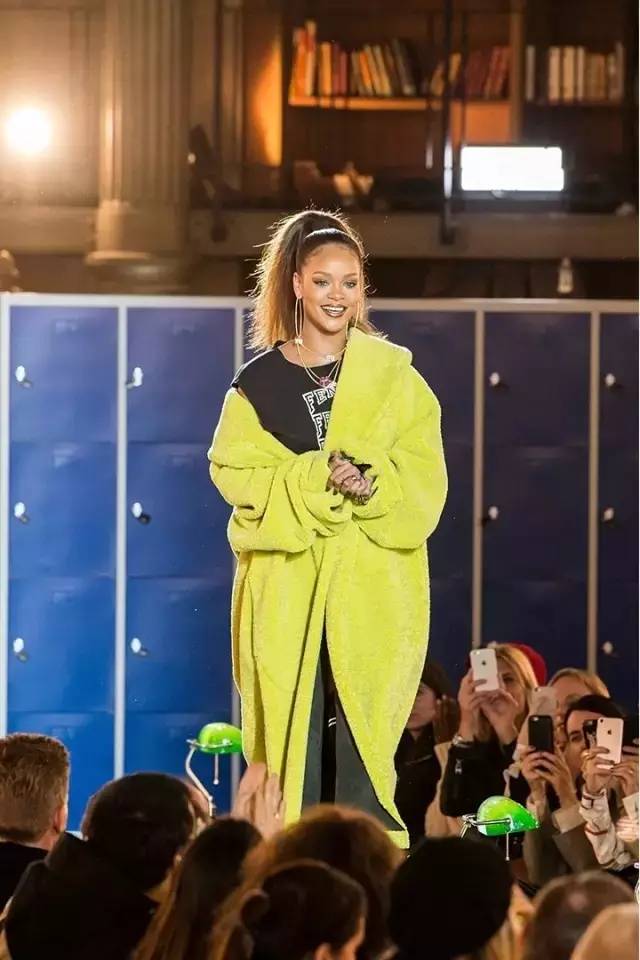 puma最新款蕾哈娜,puma蕾哈娜怎么样