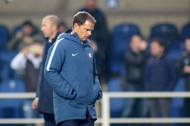 从创历史最差开局到赢球停不下来，平民主帅对这支豪门做了什么？