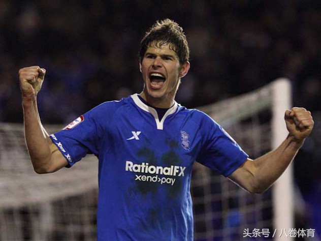 足坛十大神锋伊布,足坛十大前锋伊布