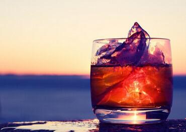 孕期喝碳酸饮料胎儿会皮肤黑吗,怀孕喝碳酸饮料导致胎儿畸形