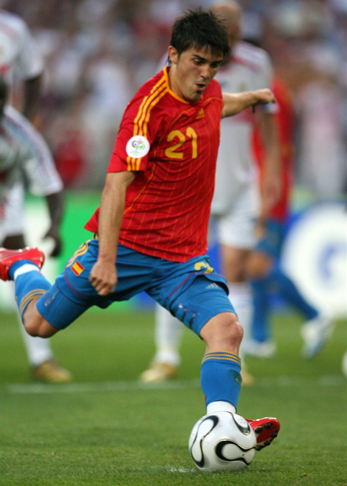 足坛里穿31号球服的高手,有哪个球星穿21号