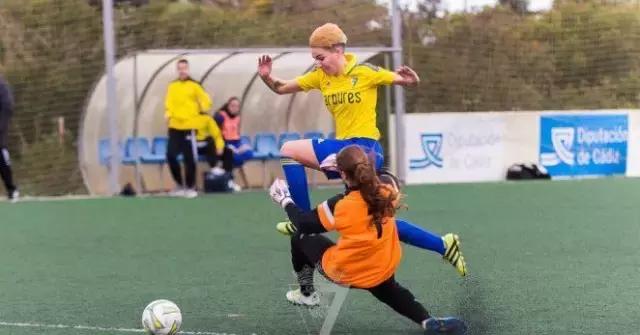 又见走心！卡迪斯的国际妇女节特别版球衣！