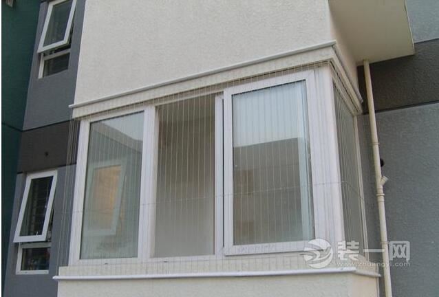 高楼层做窗花好还是隐形防盗网好,要不要做隐形防盗网和封阳台