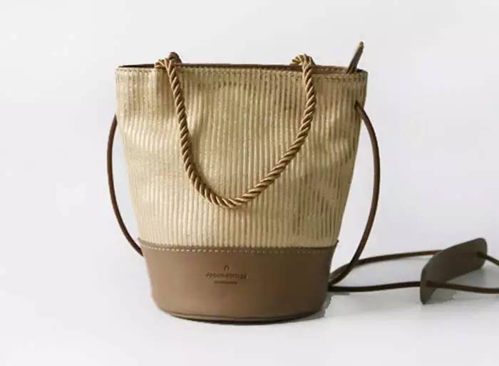 淘宝有哪些好看的包包店铺,淘宝好看又便宜的品牌包包