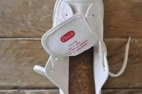 35岁还能穿匡威帆布鞋吗,匡威帆布鞋现在还可以穿吗