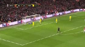 香蕉制胜，曼联成功晋级欧联杯8强