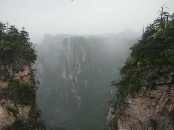 张家界风景太美下雨天却看不清,张家界下雨天哪里好玩