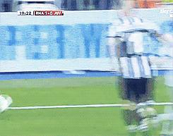 顶级后卫足球名场面,盘点足球教练让人惊艳的停球