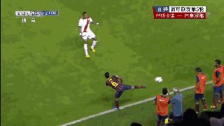 顶级后卫足球名场面,盘点足球教练让人惊艳的停球