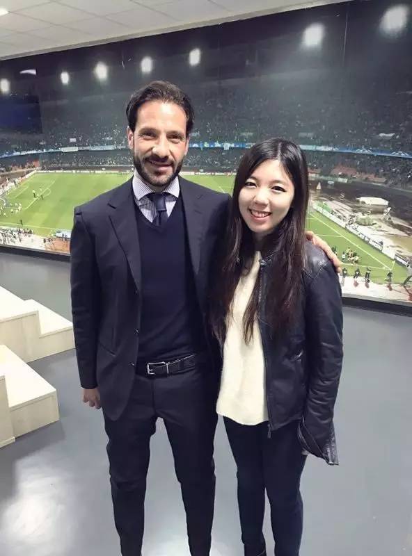 她是如何从C罗球迷“叛变”为哈姆西克迷妹的