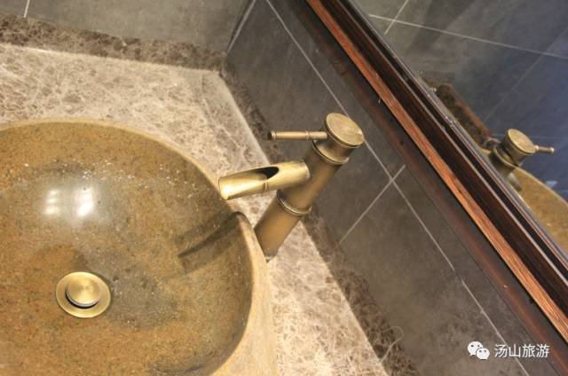 李家村一座水上桃源，与你约会这个春天