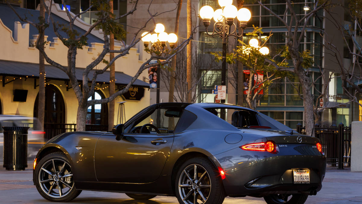 新款宝马3系预计售价29万元起,宝马3系敞篷版最新报价