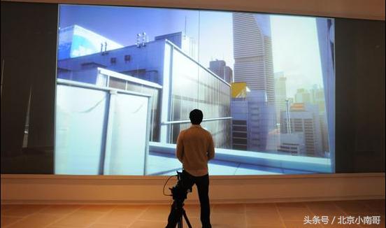 北京小南哥告诉你在超大屏幕进行游戏是一种什么感觉的体验！