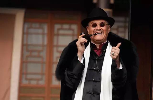 点解，人家戴墨镜那么好看，我戴就