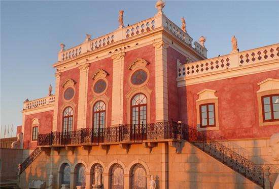 漫步哈尔滨超漂亮的历史建筑,哈尔滨十大建筑