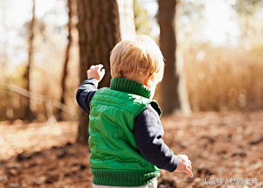幼儿园小班关于健康户外游戏教案,幼儿园小班体育课跳跃教案