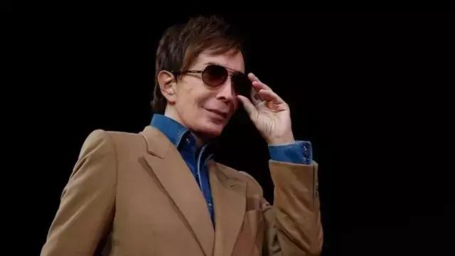 这位消失了二十年的顶级导演最近神秘回归