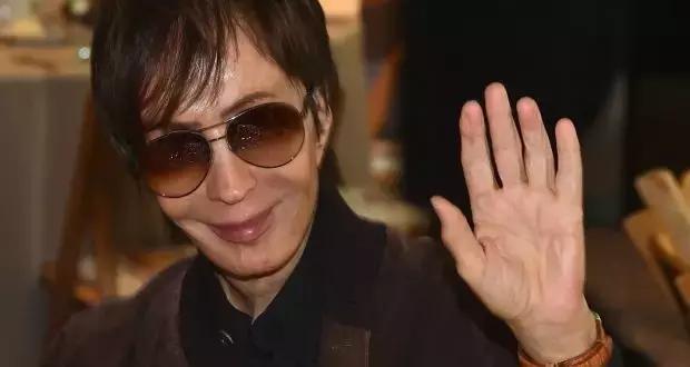 这位消失了二十年的顶级导演最近神秘回归