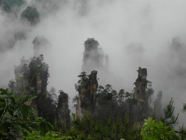 张家界风景太美下雨天却看不清,张家界下雨天哪里好玩