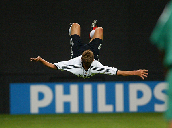 老兵不死只会凋零但会绽放,老兵是不死但是终将凋零