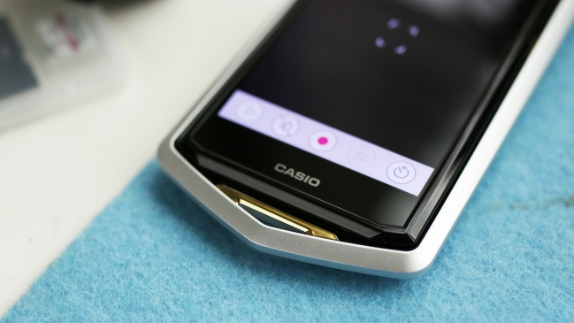 卡西欧自拍神器tr600怎么调美颜,卡西欧tr750传照片到手机步骤图