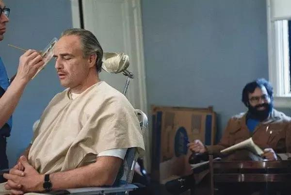 这位消失了二十年的顶级导演最近神秘回归