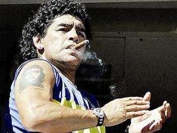 那些年打败刘翔的选手,2023年足球十大巨星