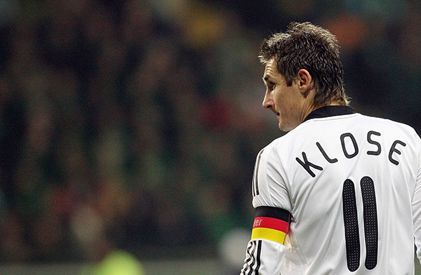 老兵不死只会凋零但会绽放,老兵是不死但是终将凋零