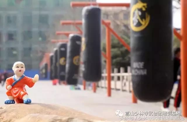 为什么出门看队列进门看内务,入门看内务出门看队伍