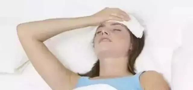 头疼浑身乏力发烧拉肚子,月子里发烧感冒拉肚子