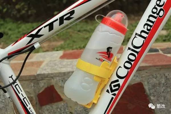 不锈钢水壶烧的水有异味怎么办,怎么除去骑行水壶的塑料味道