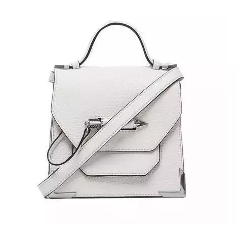 这个春天要被几件外套承包了,早春包包小众品牌