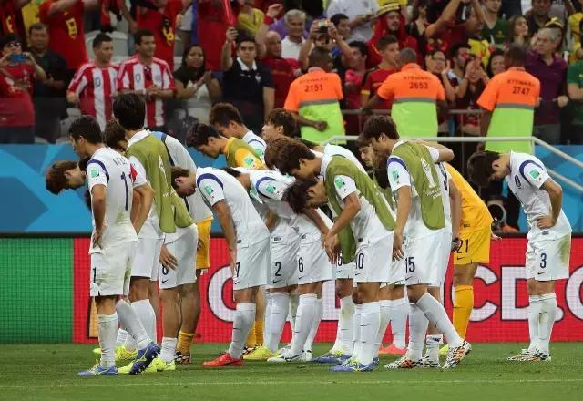 韩国队三球险胜难掩颓势,对手悍将表现无解