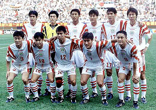 还记得你的第一套阵容吗,还记得你的第一把球拍吗