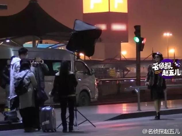 点解，人家戴墨镜那么好看，我戴就