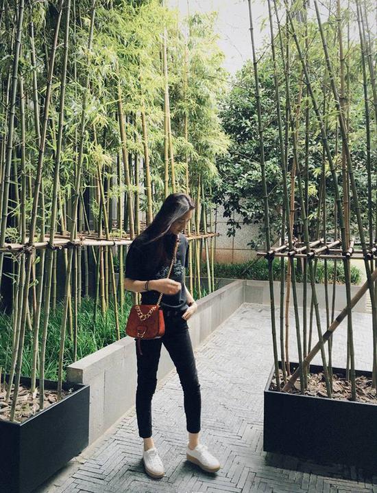 杨幂刘雯同款的小白鞋图片,真皮百搭刘雯同款小白鞋