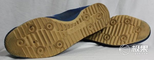 你从不关注的鞋底花纹，却成了乔丹科比封神的“秘密”