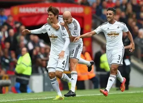 韩国队三球险胜难掩颓势,对手悍将表现无解