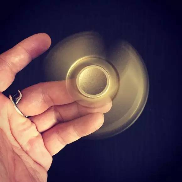 压力太大了感觉自己快崩溃了,压力太大的时候不妨看一看