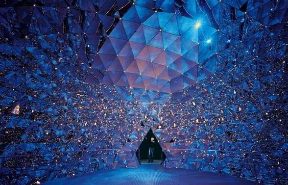 轻奢印象不为走在前端不为炫耀夸赞但要尽情享受生活的美好