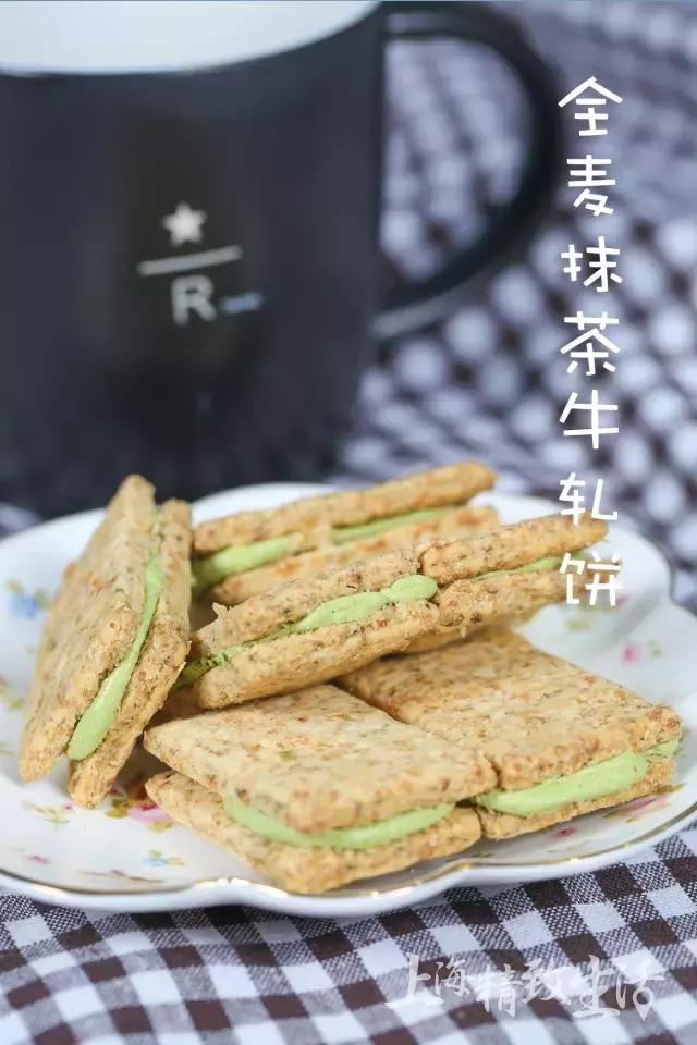 她用只卖7天的芝士条征服明星，如今带着纯手工的磅蛋糕降临魔都