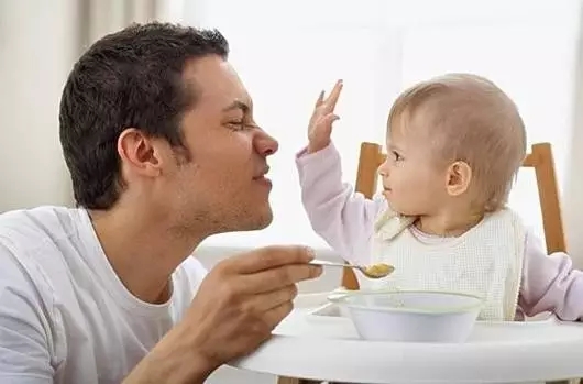 当孩子遭遇校园欺凌家长该怎么做,当孩子在学校受欺负了家长怎么办