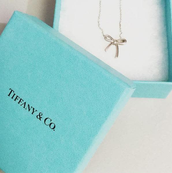 刘雯polo衫蝴蝶结,刘雯的时尚穿搭推荐